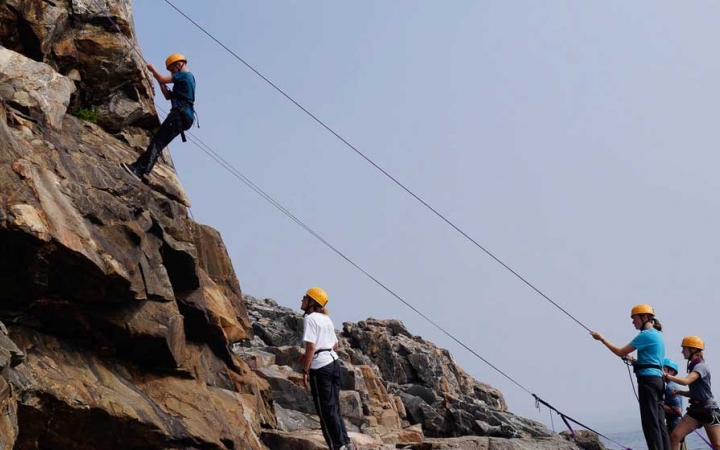 rock climbing camp for teens in maine